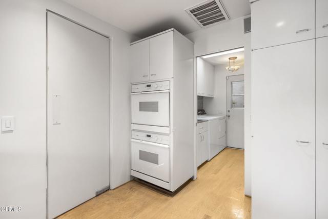 635 Rockwood Road, Pasadena CA: https://media.crmls.org/mediaz/e246ac1f-9c60-401c-a5b2-2dcd1684cd4b.jpg