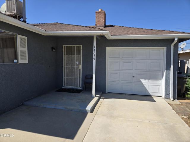 44059 Fern Avenue, Lancaster CA: https://media.crmls.org/mediaz/e248317c-29a6-4fce-bf0d-04eb776dec58.jpg