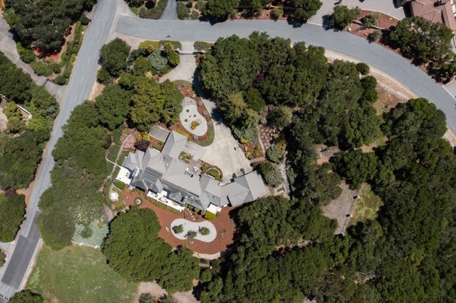 26048 Paseo Del Sur, Monterey CA: https://media.crmls.org/mediaz/e2486b2d-12d5-4b6d-a985-9529f3b983ef.jpg
