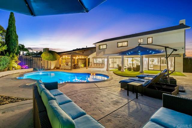 Detail Gallery Image 8 of 48 For 3865 Cadden Way, San Diego,  CA 92117 - 4 Beds | 2/1 Baths