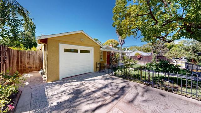 175 G Street, Redwood City CA: https://media.crmls.org/mediaz/e248dfc5-f029-4649-bc4f-bd1a70316b2c.jpg