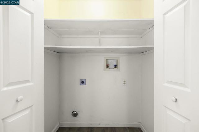 In Unit Washer/Dryer Hookups