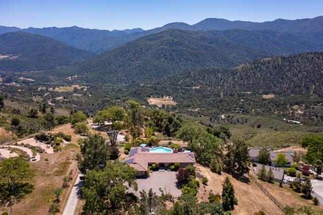 34998 Sky Ranch Road, Carmel Valley CA: https://media.crmls.org/mediaz/e2495571-0246-4623-8867-604e04385d12.jpg