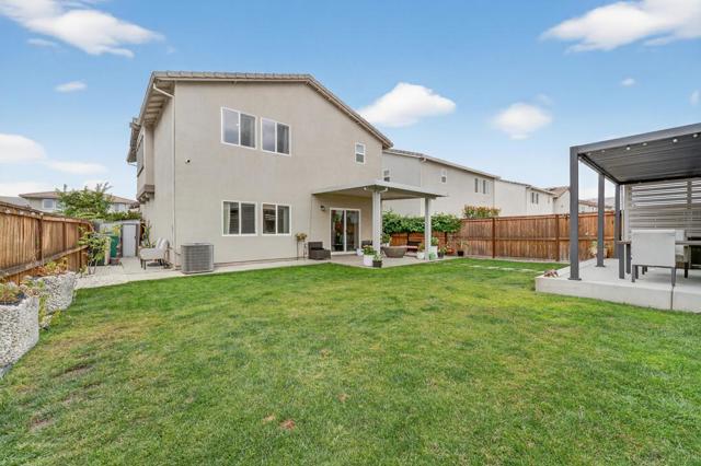 6707 Oakum Way, Stockton CA: https://media.crmls.org/mediaz/e24b2947-58a3-43c8-ab21-2028a9815339.jpg