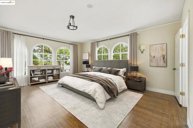 5449 Barrett Ave, El Cerrito CA: https://media.crmls.org/mediaz/e24b5bf1-199e-4ff9-a611-3242d0a4e187.jpg