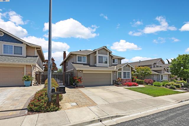 7777 Crossridge Rd, Dublin CA: https://media.crmls.org/mediaz/e24bdc2f-65ba-403a-95f5-645a49743cb7.jpg