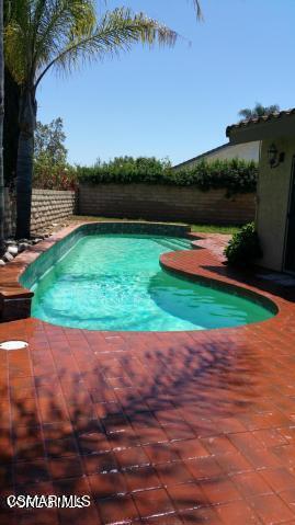 2141 Basswood Court, Westlake Village CA: https://media.crmls.org/mediaz/e24c25da-dc4e-4d9a-9cdc-ddbd9fde26cf.jpg