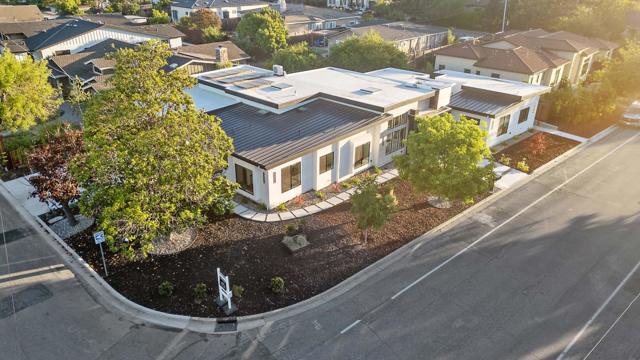 13197 Berwick Street, Saratoga CA: https://media.crmls.org/mediaz/e24c362e-09bf-43bf-932f-7f64a75414f6.jpg