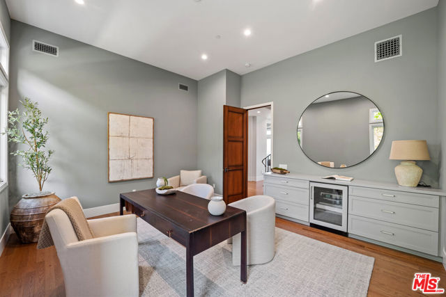 26767 Mulholland Highway, Calabasas CA: https://media.crmls.org/mediaz/e24c5948-113b-4af2-9499-12f218a2f4ab.jpg