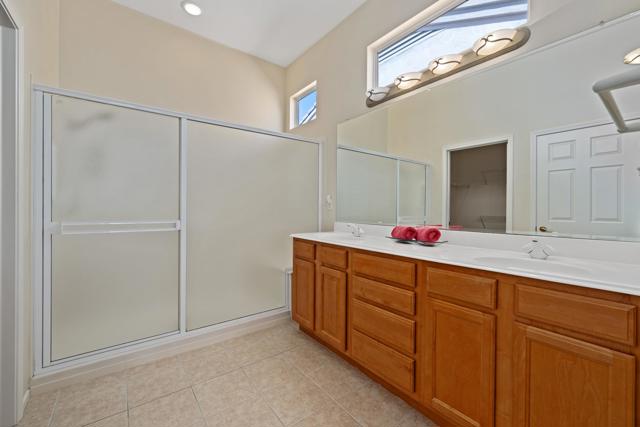 78270 Quail Run, Palm Desert CA: https://media.crmls.org/mediaz/e24dddcf-f6bb-4b3c-a674-b56b25898211.jpg