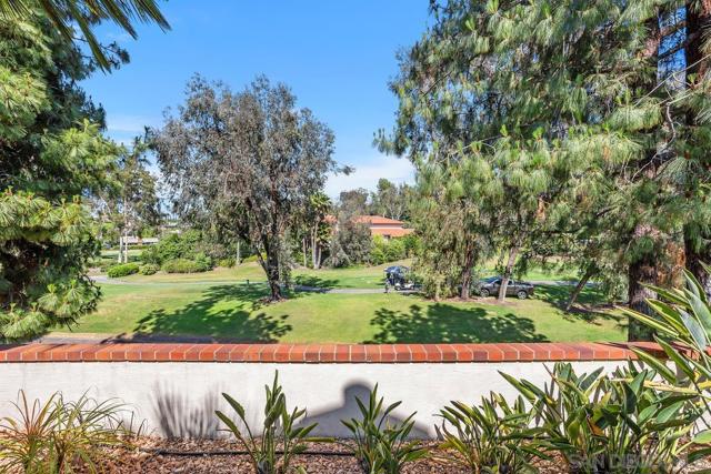 17635 Parlange Pl, San Diego CA: https://media.crmls.org/mediaz/e24e3bde-d191-459e-89eb-c00df6536d4c.jpg