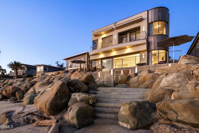 6768 Breakers Way, Ventura CA: https://media.crmls.org/mediaz/e24e4473-19c8-4cd2-b6c0-460bd997f3de.jpg