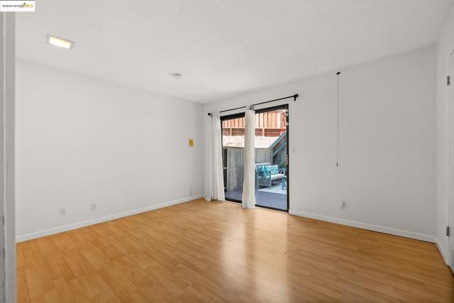 300 Locust Dr, Vallejo CA: https://media.crmls.org/mediaz/e24e4f2f-d0eb-46a3-a0d4-08d8d7541e4f.jpg