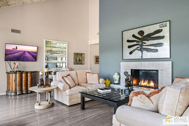 138 Desert West, Rancho Mirage CA: https://media.crmls.org/mediaz/e24e5eae-37f0-4d8f-b708-5168bbed4332.jpg