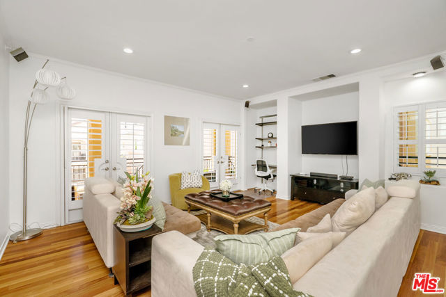 5734 Celedon, Playa Vista CA: https://media.crmls.org/mediaz/e24e9557-97ff-415b-94ed-5e5b6509c2fa.jpg