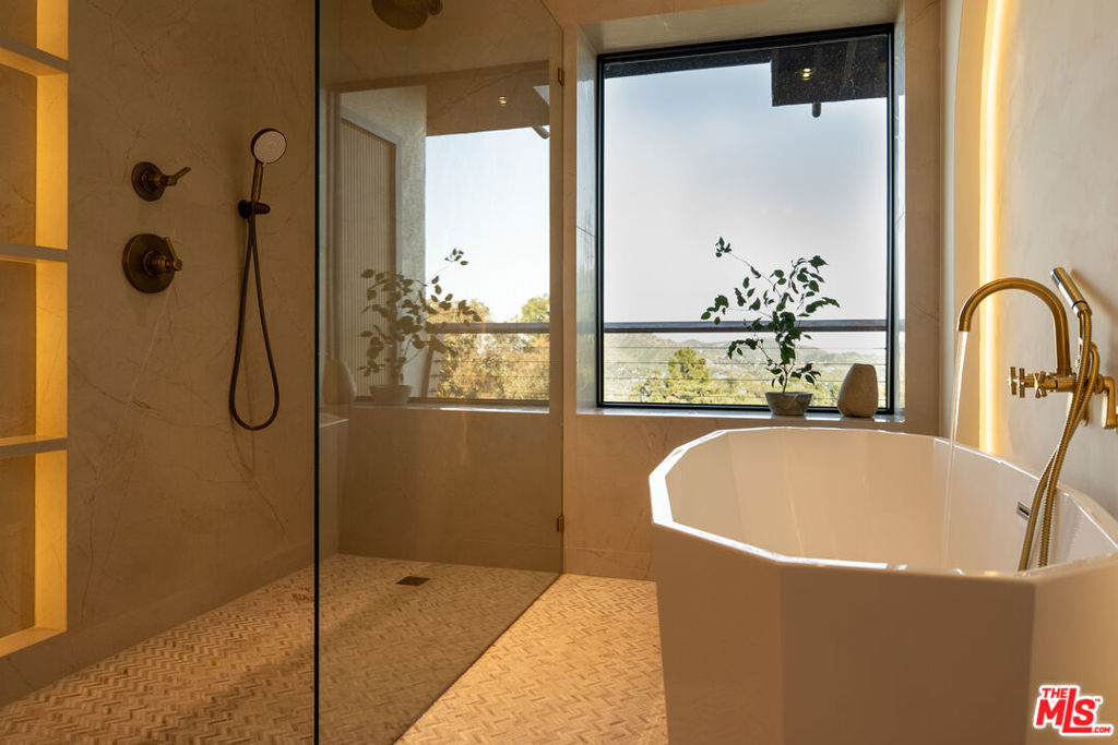 MLS #26863707 image #19