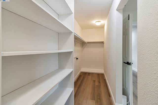 19052 Mount Lassen Drive, Castro Valley CA: https://media.crmls.org/mediaz/e24f43ba-c2f3-48c3-90fa-d92091d78262.jpg