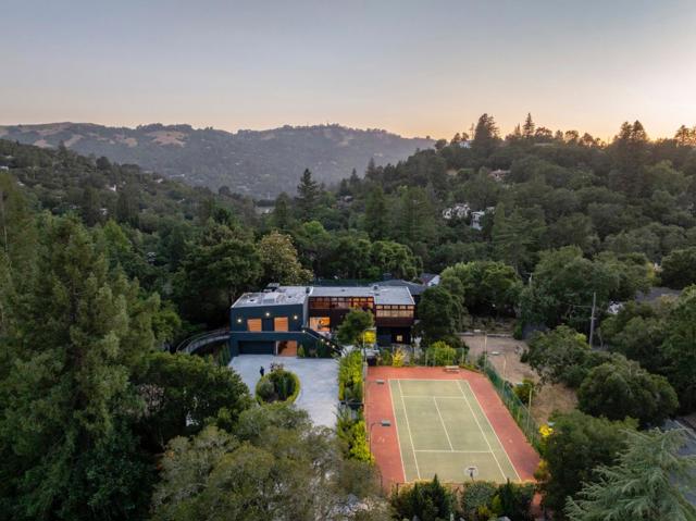 12 Las Aromas, Orinda CA: https://media.crmls.org/mediaz/e24f7cd5-fa20-4481-8eab-21137e4d1df2.jpg
