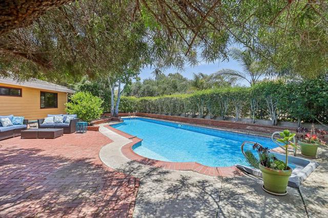 Detail Gallery Image 48 of 60 For 1575 Larson Ln, Fallbrook,  CA 92028 - 3 Beds | 2/1 Baths