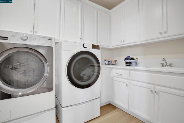 5498 Monte Vista Way, Antioch CA: https://media.crmls.org/mediaz/e251d1b6-6682-4bc0-98a2-619287ad1187.jpg