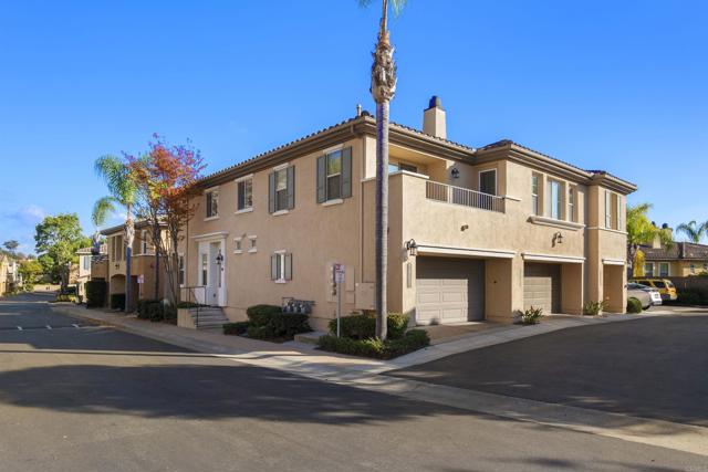 Detail Gallery Image 2 of 65 For 2753 Bellezza, San Diego,  CA 92108 - 3 Beds | 2/1 Baths