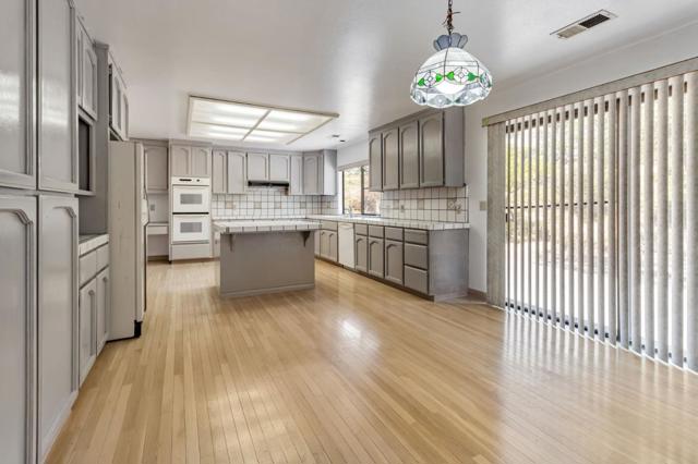 15231 Skyview Drive, San Jose CA: https://media.crmls.org/mediaz/e25542b3-5673-43b4-9f52-2e32b2ed0b51.jpg