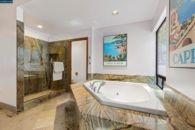 39 Mira Loma Rd, Orinda CA: https://media.crmls.org/mediaz/e25633b0-ba8c-4564-a1ee-e1e50b0d2356.jpg