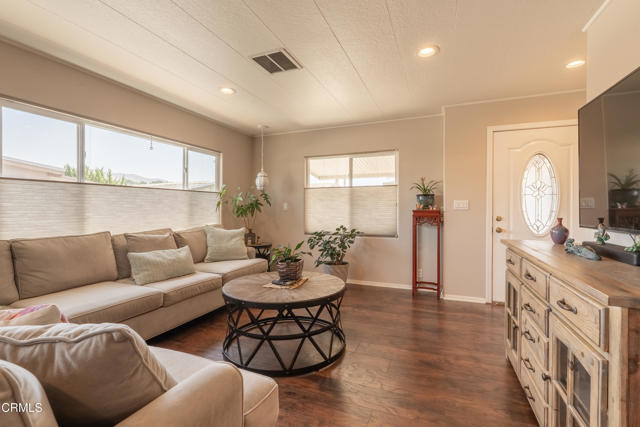 Detail Gallery Image 7 of 28 For 11 Don Antonio Way #11,  Ojai,  CA 93023 - 2 Beds | 2 Baths