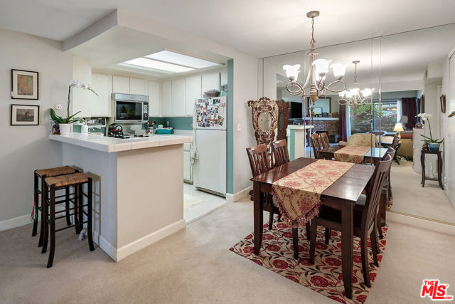 15511 Sherman Way, 53 photo 8