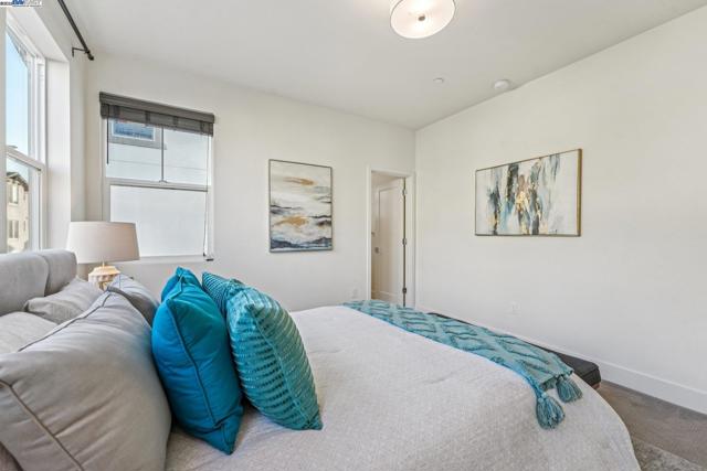 37898 Seafarer Road, Newark CA: https://media.crmls.org/mediaz/e258889c-a7b6-4f77-909e-a193a0c009a8.jpg