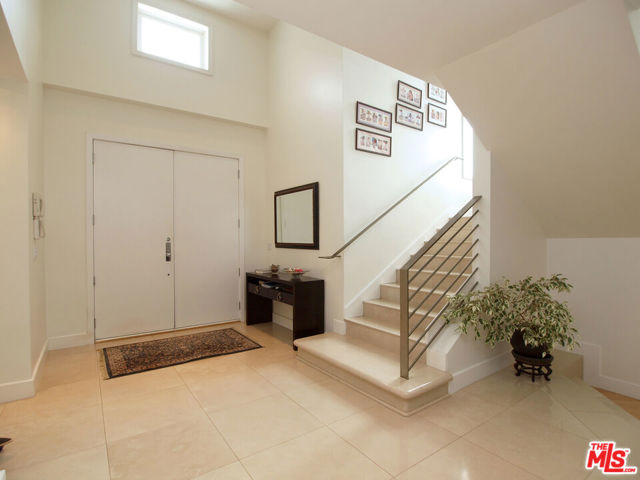269 N Bundy Drive, Los Angeles CA: https://media.crmls.org/mediaz/e2599476-5c4f-4cb5-bc3b-ce9f5364e82d.jpg