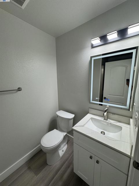 2809 Avalon Dr, Sacramento CA: https://media.crmls.org/mediaz/e259c46c-ace9-45d7-9497-08cb9f004ca5.jpg