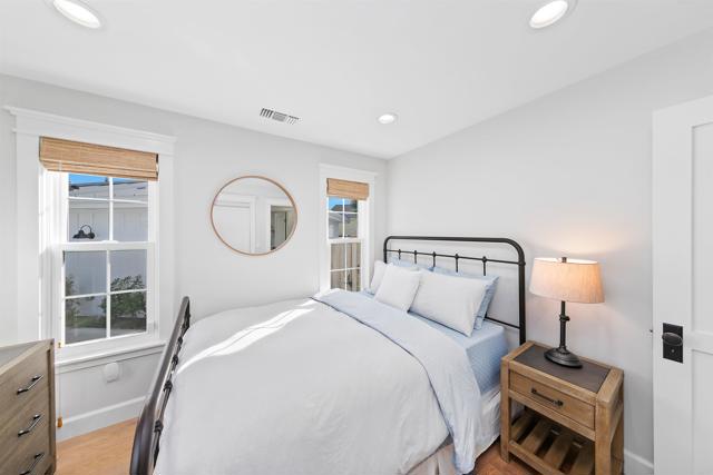 2103 Loquat Place, Oceanside CA: https://media.crmls.org/mediaz/e25c2ee7-9713-416b-9fd8-822f38d87f2d.jpg