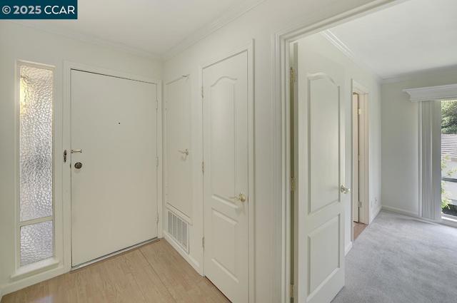 4033 Terra Granada Dr, Walnut Creek CA: https://media.crmls.org/mediaz/e25c82e2-dbe4-4b3d-bcaa-5454f40dc992.jpg