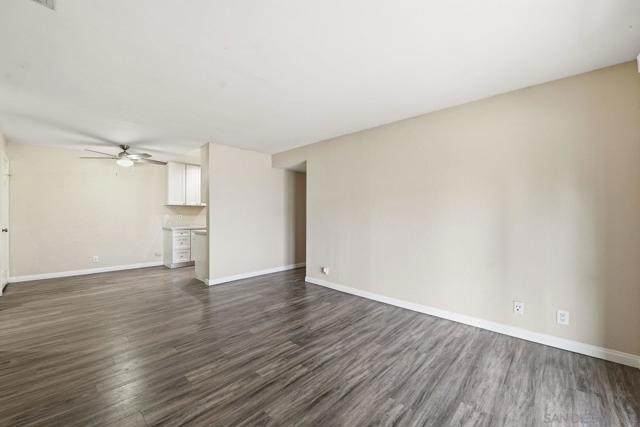 240 W Lincoln Ave, Escondido CA: https://media.crmls.org/mediaz/e25cd939-0d4d-4ef8-9b3f-35b987146ed1.jpg