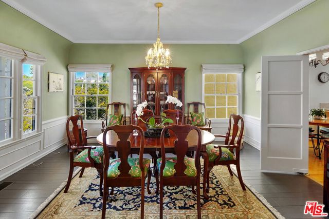 10614 Le Conte Avenue, Los Angeles CA: https://media.crmls.org/mediaz/e25d7786-4cd3-4938-b940-ad3305b7bdaf.jpg