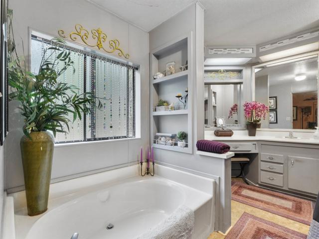 Detail Gallery Image 13 of 40 For 4747 Oak Crest Spc 87 Rd, Fallbrook,  CA 92028 - 3 Beds | 2 Baths