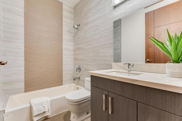 Detail Gallery Image 43 of 69 For 12480 Viewcrest Rd, Los Angeles,  CA 91604 - 5 Beds | 7 Baths