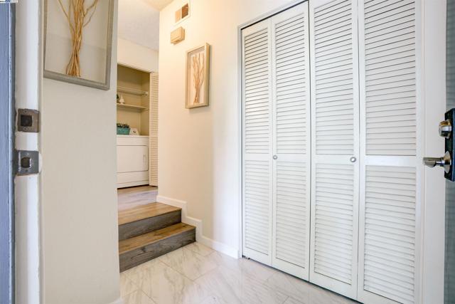 Image 25 of 50 For 6047 Joaquin Murieta Ave  F