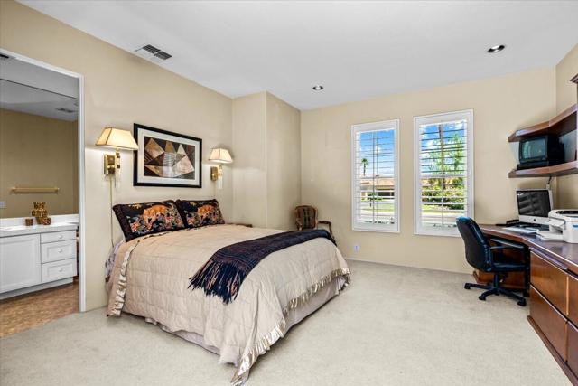 79765 Liga, La Quinta CA: https://media.crmls.org/mediaz/e25fa240-f461-4441-9647-36bb08190d72.jpg