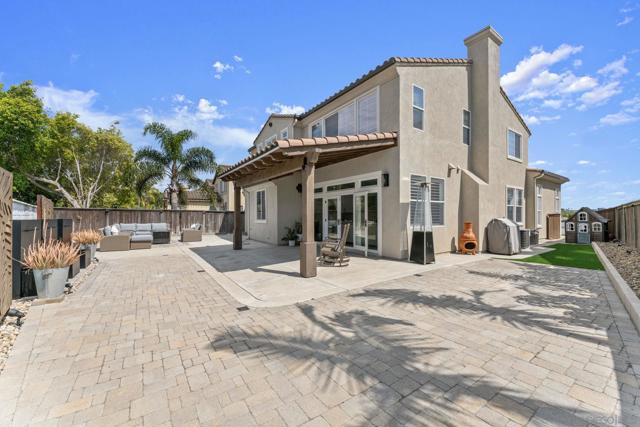 2169 Corte San Simeon, Chula Vista CA: https://media.crmls.org/mediaz/e25fa521-e01a-44aa-9bd6-911d704d91d0.jpg