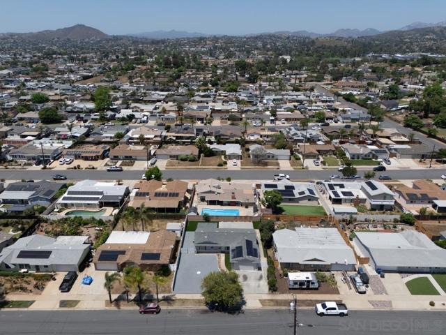 1610 Dumar Ave, El Cajon CA: https://media.crmls.org/mediaz/e260c5e4-e2f0-4e03-99f3-92f952129592.jpg