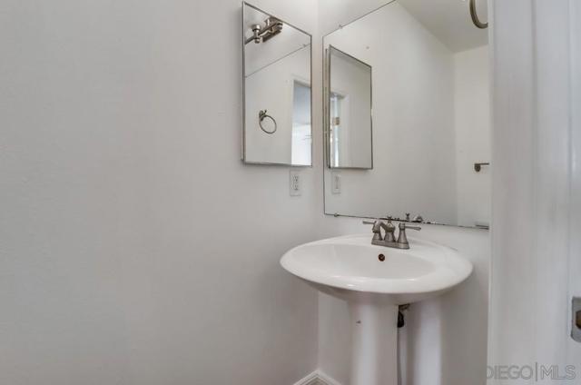 1280 W Main Street, El Cajon CA: https://media.crmls.org/mediaz/e260e051-185a-40fd-97eb-3dc85a283a27.jpg