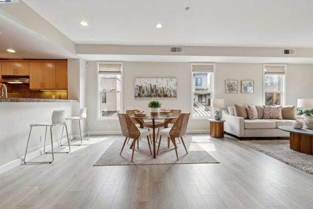 303 Bowsman Ct, Oakland CA: https://media.crmls.org/mediaz/e260e75e-a691-4c6a-b8cf-46b30c98dc20.jpg
