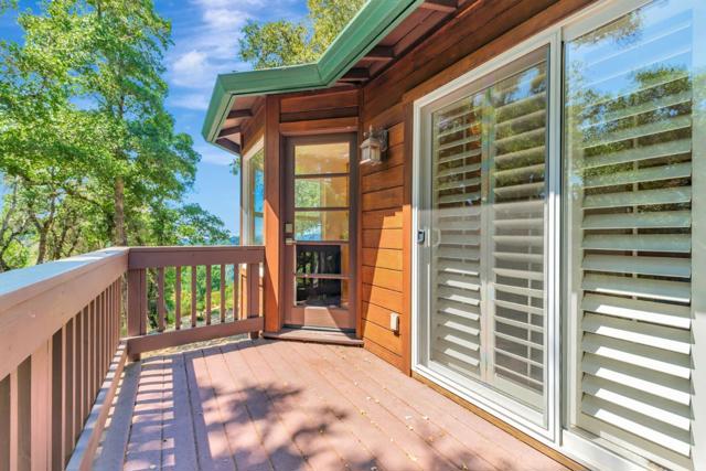 950 Oak Ridge Road, Los Gatos CA: https://media.crmls.org/mediaz/e260f5e1-a857-4ec8-85fe-7b61c2269eb0.jpg