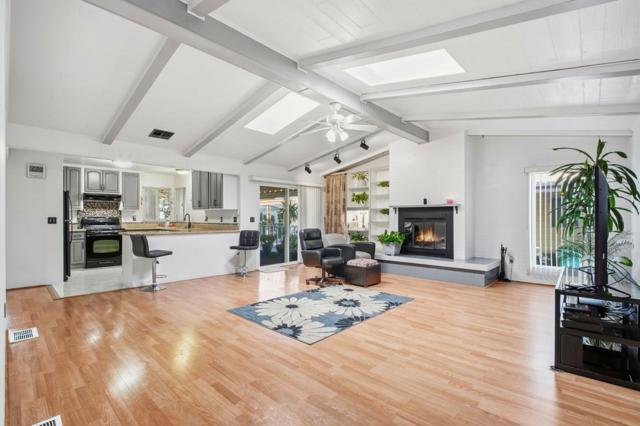 29372 Providence Way, Hayward CA: https://media.crmls.org/mediaz/e2612e38-1910-4d8f-a1b3-ed158793b061.jpg