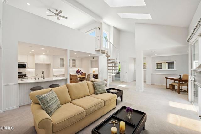 Detail Gallery Image 3 of 39 For 1941 Majorca Dr, Oxnard,  CA 93035 - 2 Beds | 2 Baths