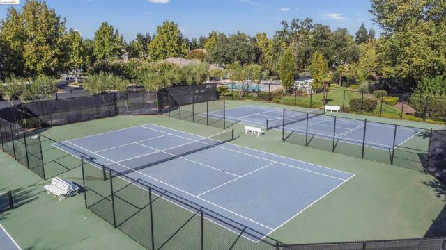 Community Tennis Courts