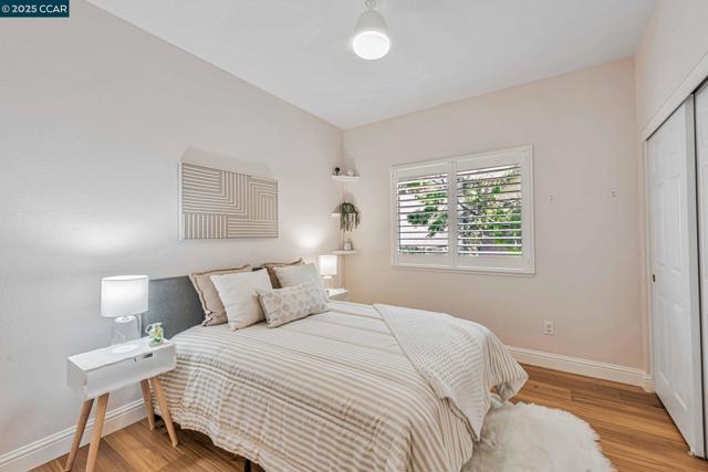 122 Claremont Crest Ct, San Ramon CA: https://media.crmls.org/mediaz/e26290b0-c65f-4268-8b25-e8c6dbdda59f.jpg