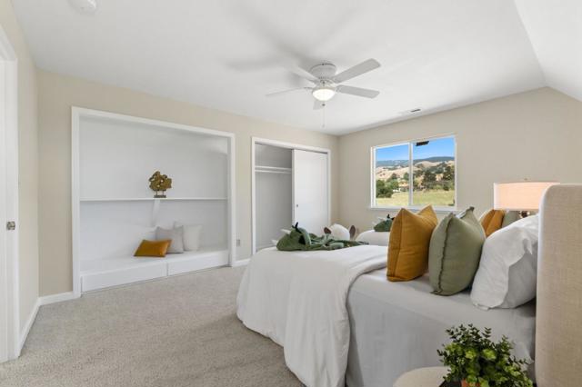 10980 New Avenue, Gilroy CA: https://media.crmls.org/mediaz/e26332fb-4027-4c05-8403-e2babd5ed903.jpg